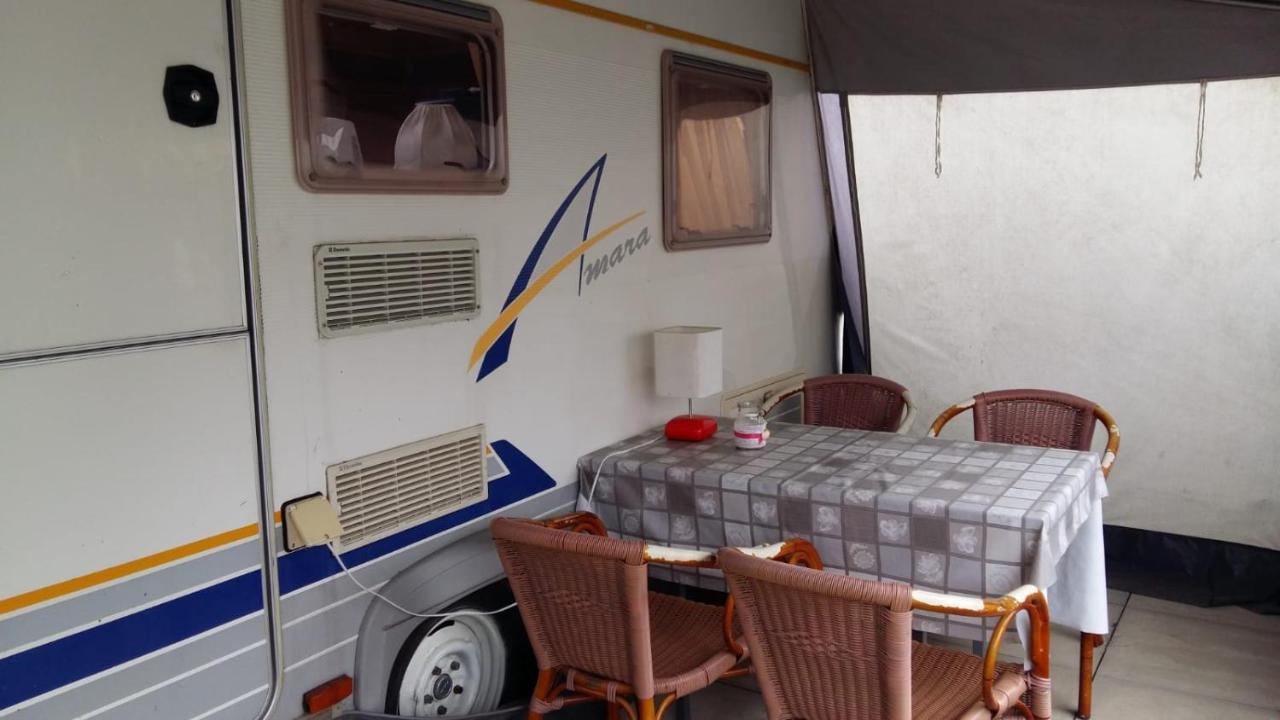 Caravans Magda Niechorze Exterior foto